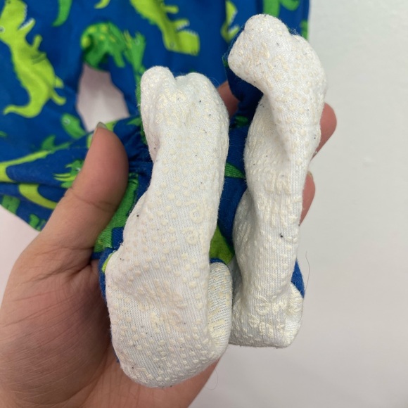 Dinosaur pajamas - Picture 4 of 5